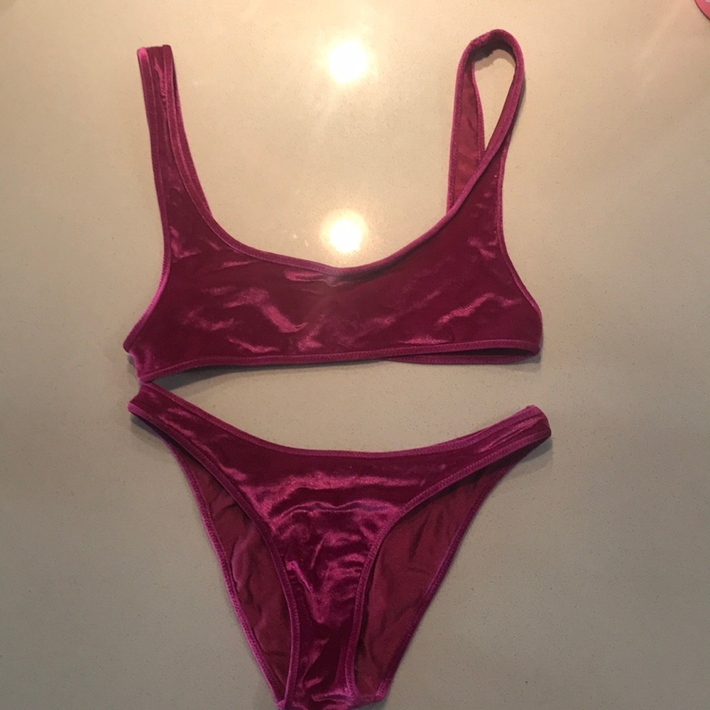 Velvet magenta triangl bikini!!!